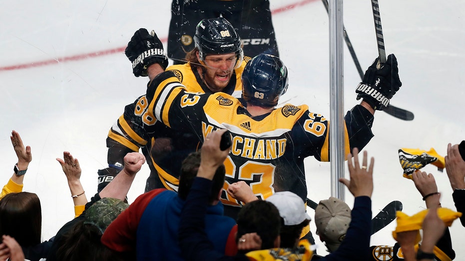 Brad Marchand, Jeremy Swayman give Bruins win, Canes lead series 2-1