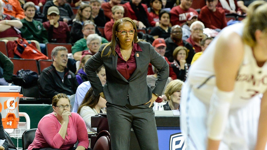 Basketball legend Cynthia Cooper-Dyke accused of abusive behavior by former players: report