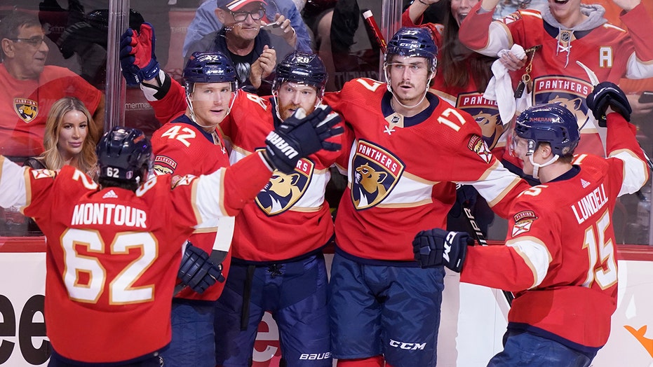 Panthers rout Capitals in Game 2 to even series