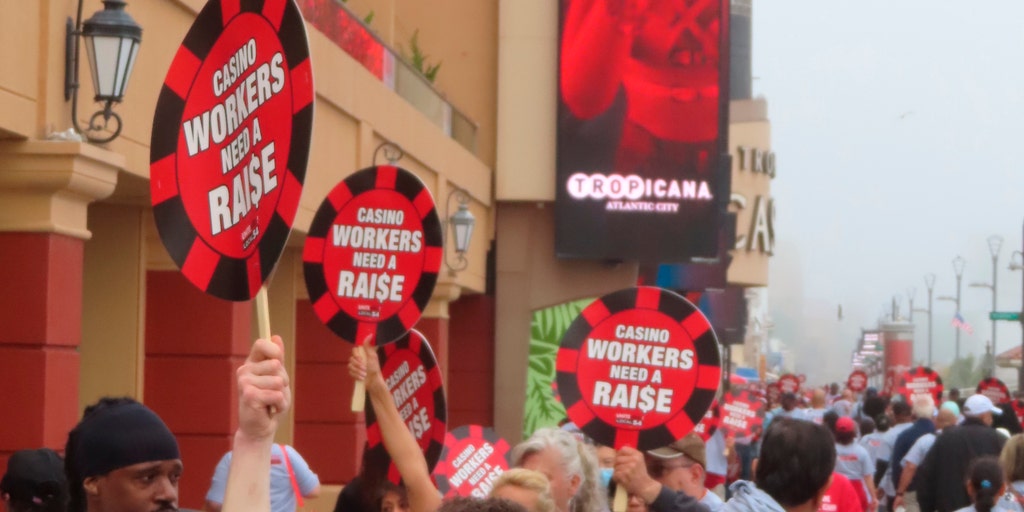 Atlantic City Casino strike continues for 4 casinos ahead of strike deadline - Vimarsana News