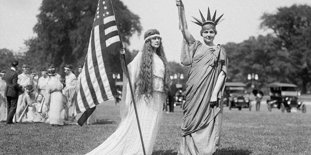 July 4th photo feature: These pictures over the years honor and celebrate America's independence - Vimarsana News