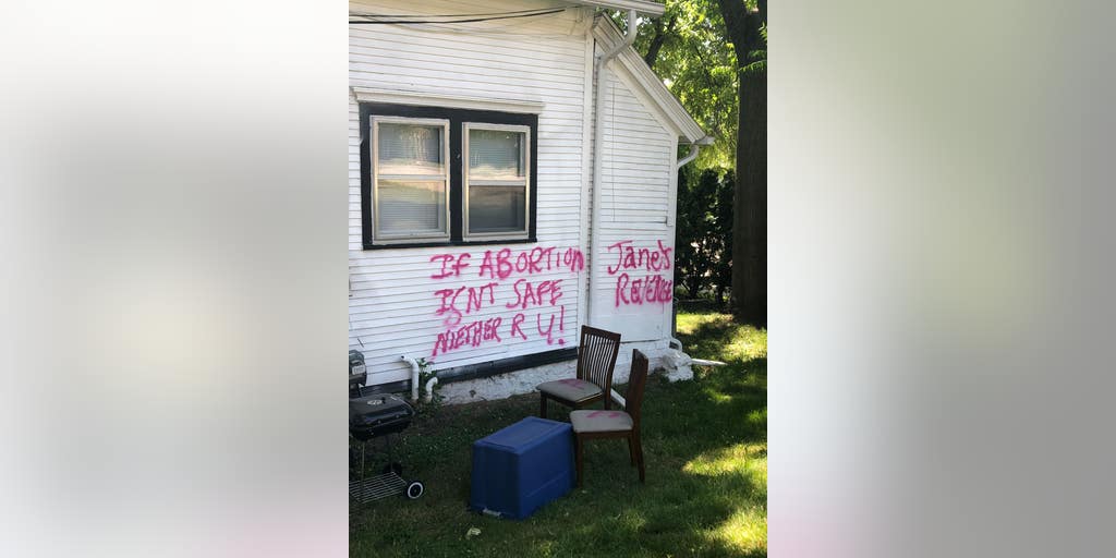 ABC, CBS, NBC, MSNBC avoid mention of Jane's Revenge in coverage of arson, attacks against pro-life groups - Vimarsana News