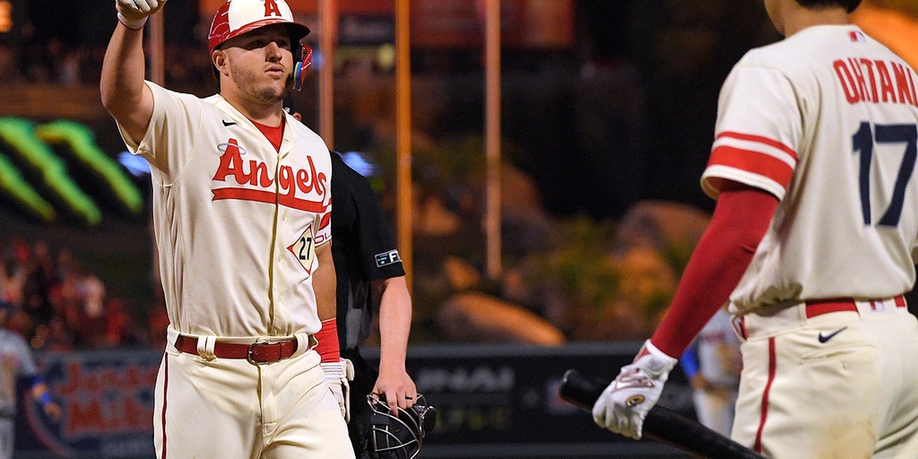 Reds infielder absolutely drags Mike Trout, blames him for fantasy