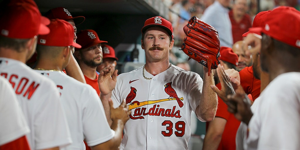 Cardinals' Miles Mikolas' no-hit bid ends one strike shy of history in win  vs. Pirates - The Athletic