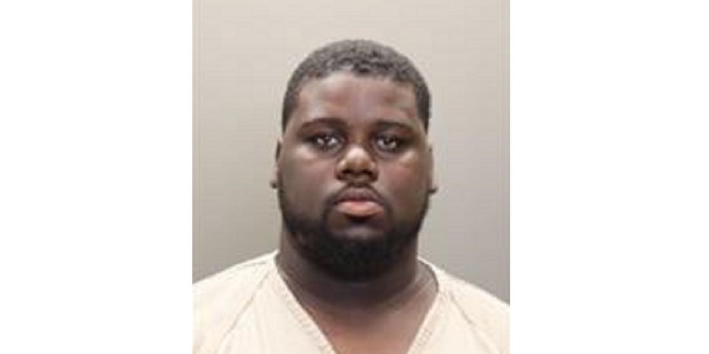 Ohio man charged with murder after calling 911, claiming self-defense in alleged mall shooting - Vimarsana News