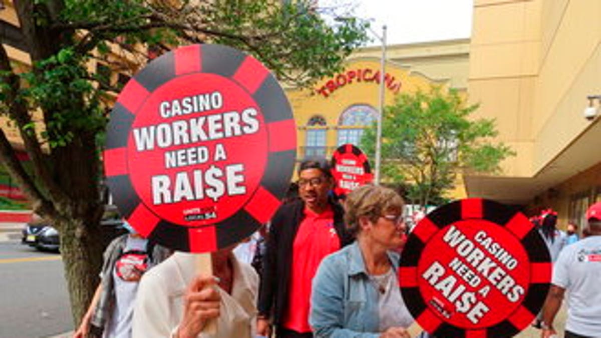 Casino workers protest in Atlantic City