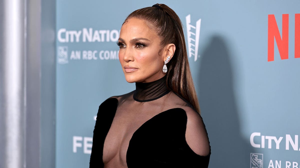 Jennifer Lopez at the "Halftime" premiere