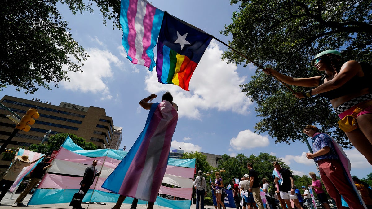 Protests against Texas' transgender investigations