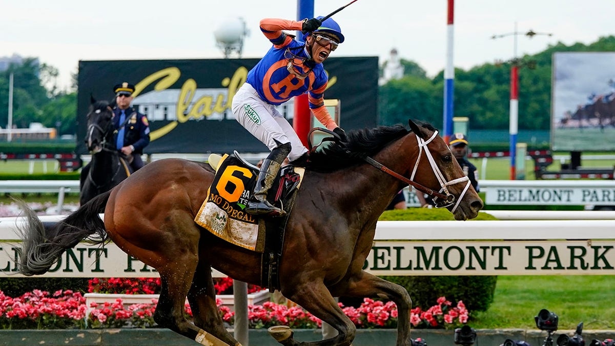 Mo Donegal wins the Belmont