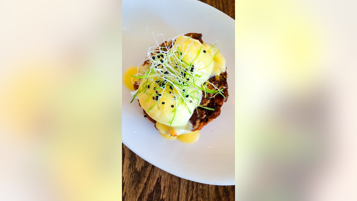 Crab bacon eggs Benedict