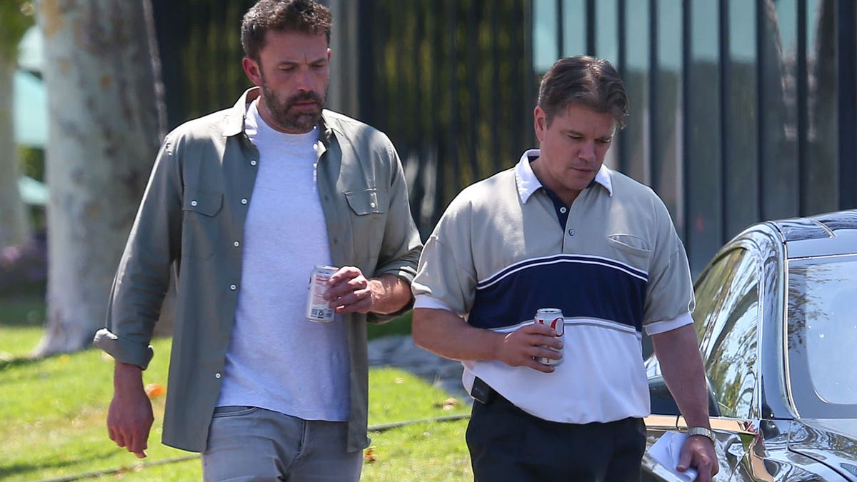 Ben Affleck and Matt Damon walk together