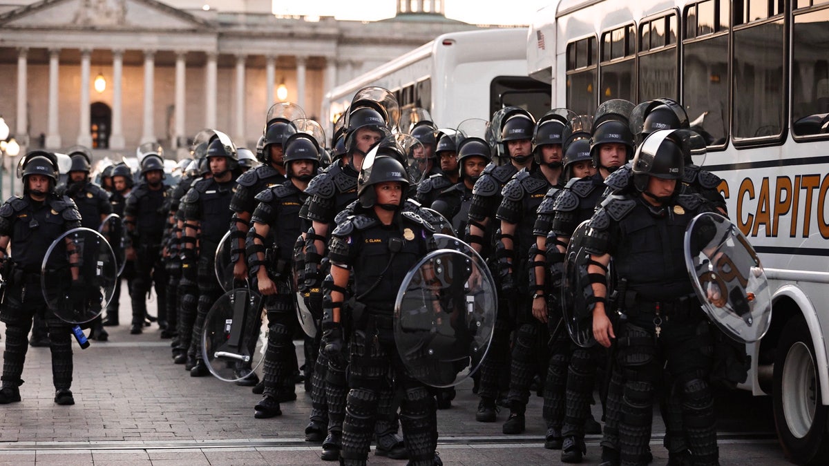 Capitol Police Riot Gear