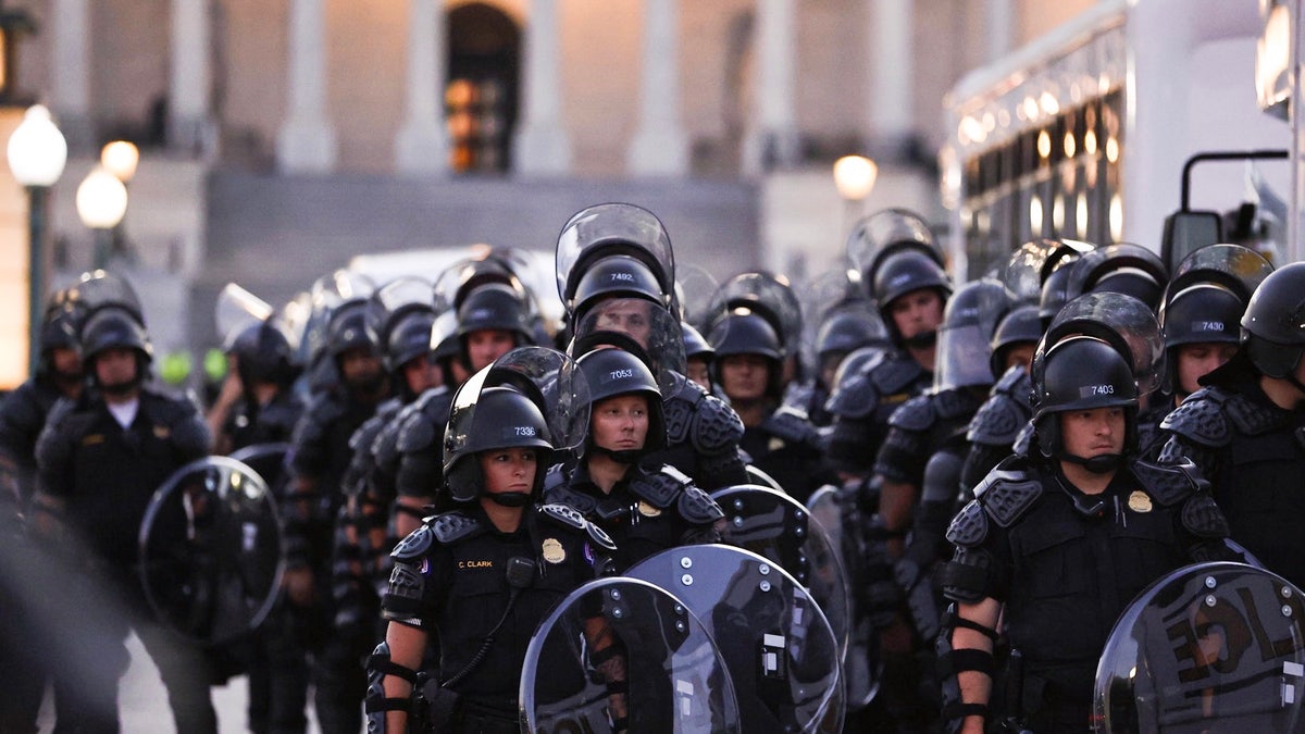 Capitol Police Riot Gear