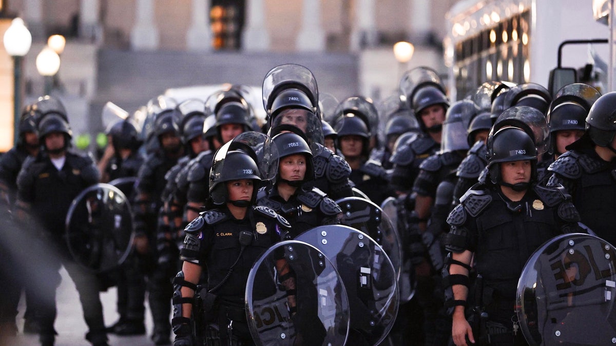 Capitol Police Riot Gear