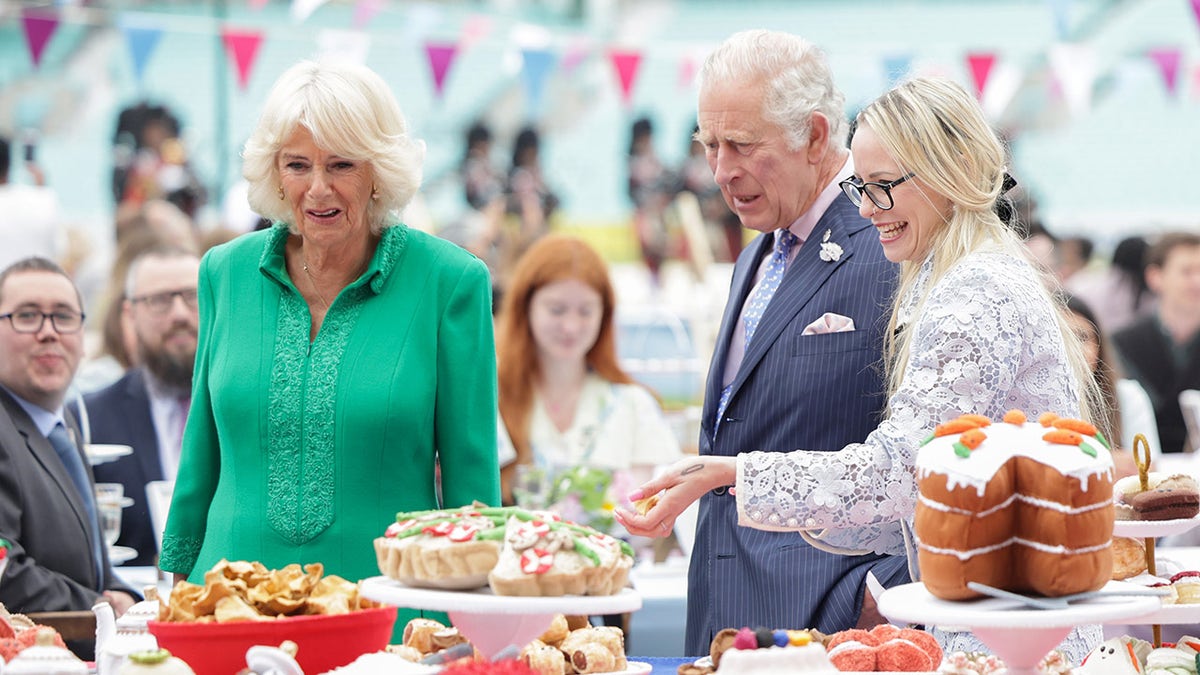 Prince Charles and Camilla participate in final day of Jubilee