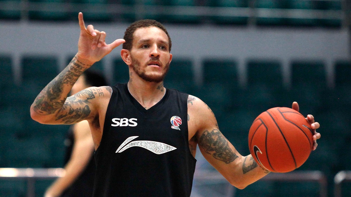 Delonte West in China