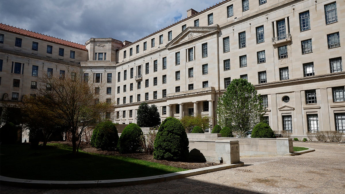 Department of Justice building 