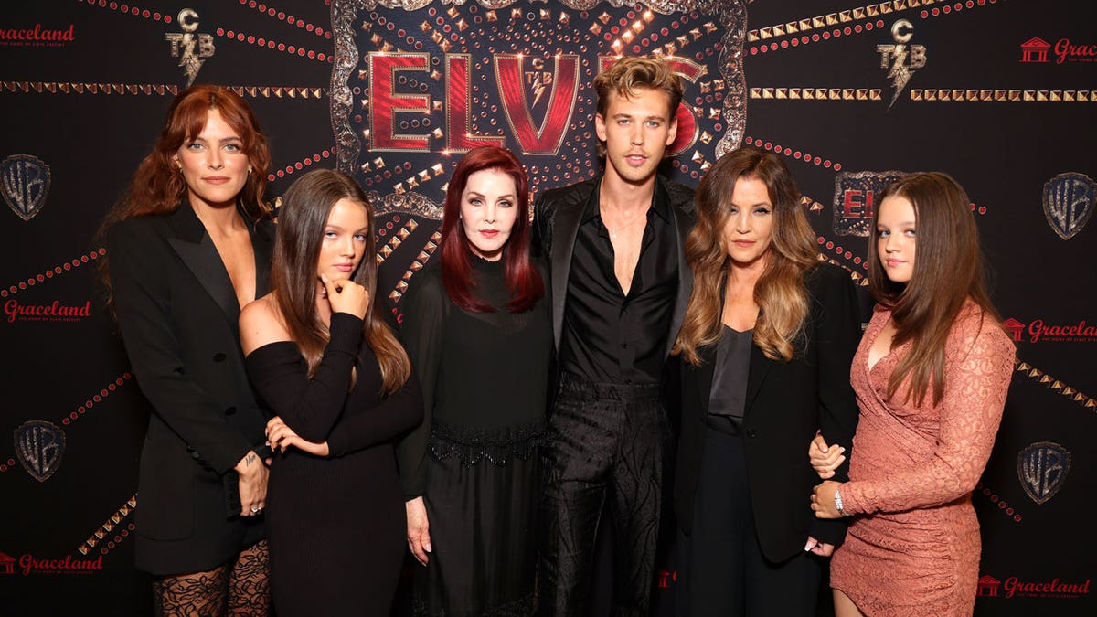 The Presley family at Elvis premiere in Memphis