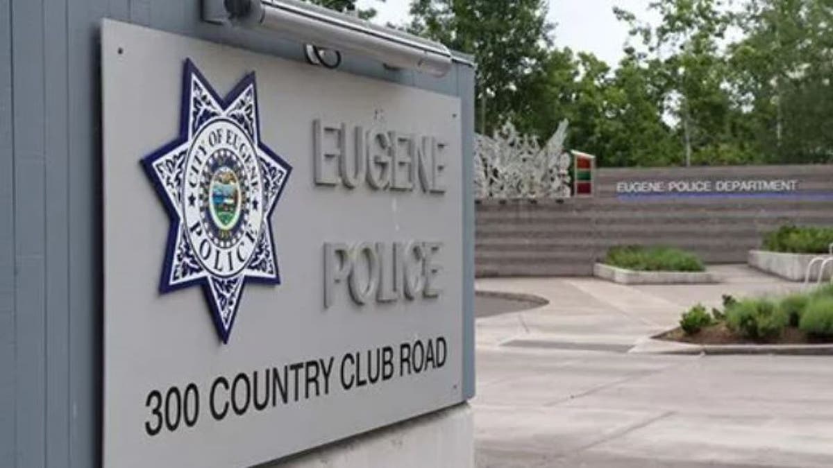 Eugene, Oregon police building sign
