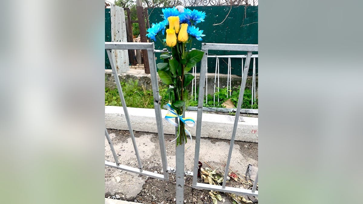 Flowers marking where two Fox News journalists were killed