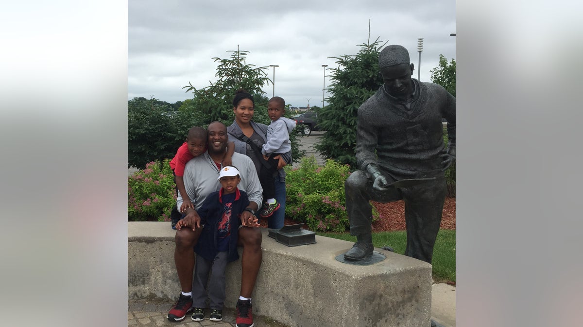 Sims family visits Iowa State University