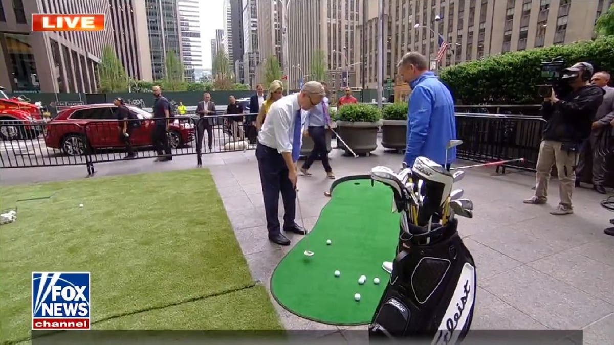 Michael Breed shows 'Fox & Friends' how to putt a golf ball
