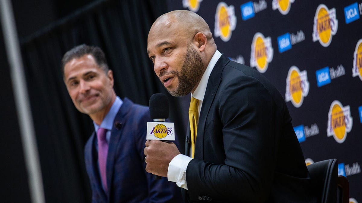 New Los Angeles Lakers Head Coach Darvin Ham is introduced