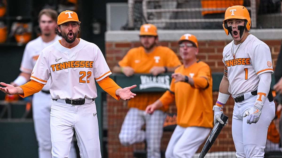 Vols Tony Vitello and Drew Gilbert react