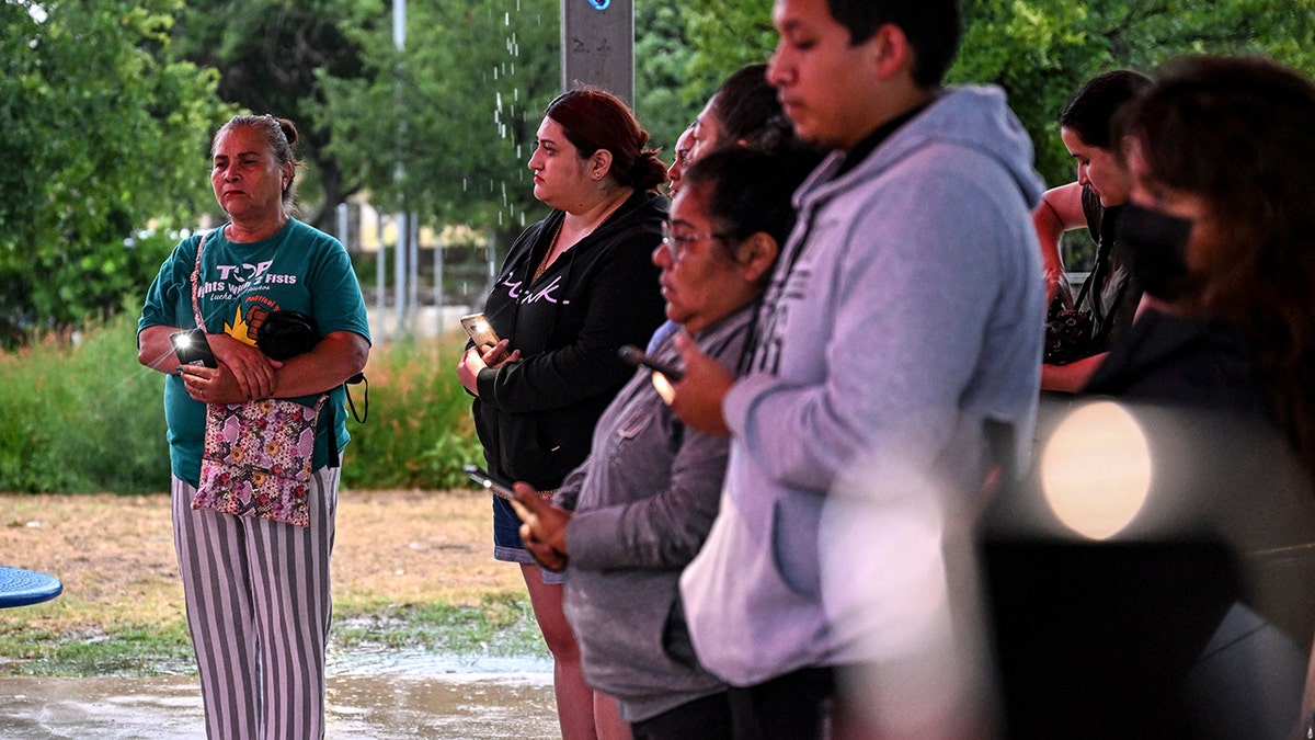 Vigil for dead migrants in Texas