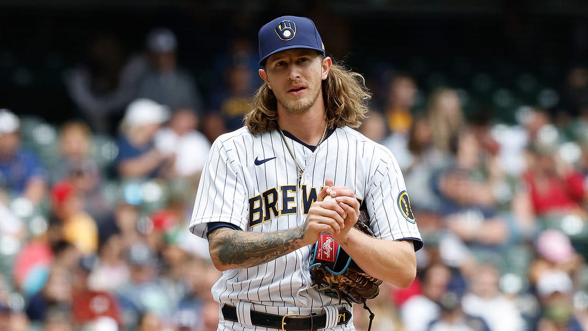 Josh Hader Milwaukee Brewers vs Padres