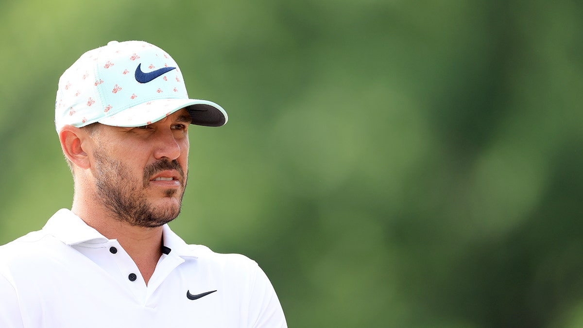 Brooks koepka hat store today