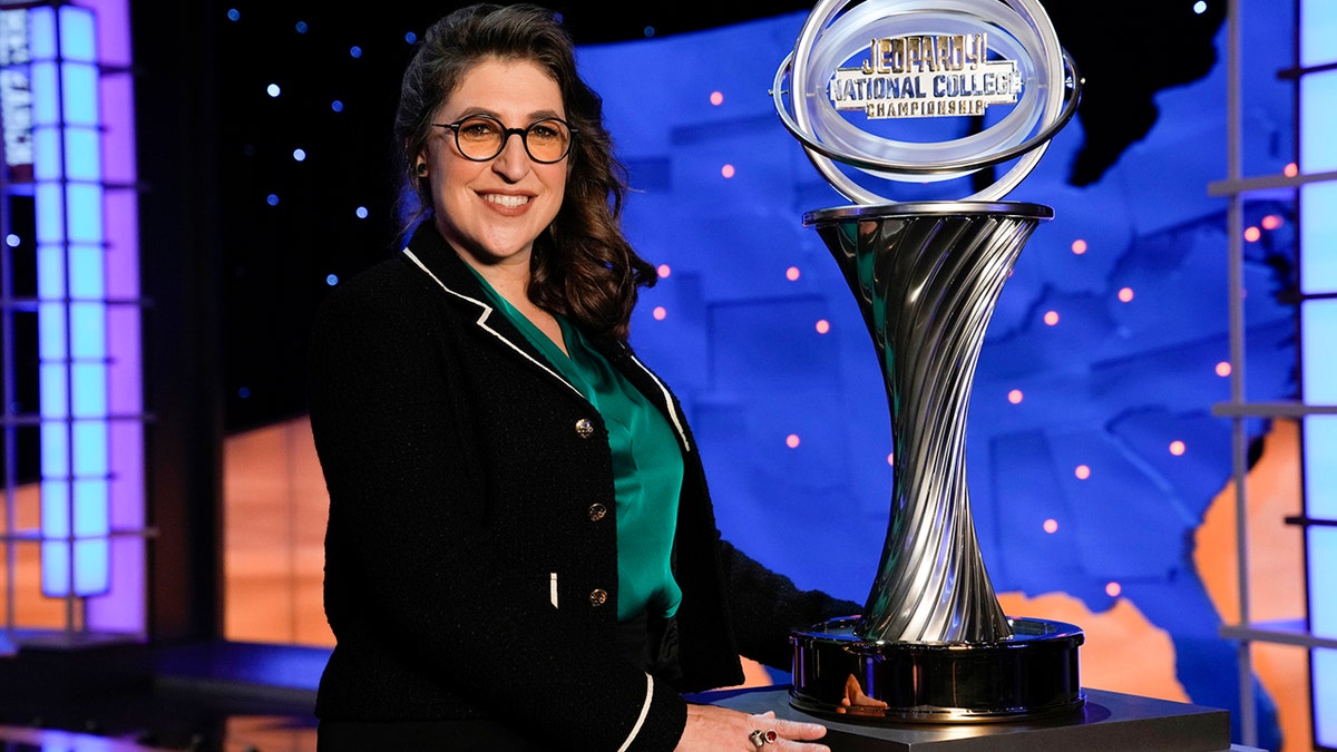 Mayim Bialik jeopardy