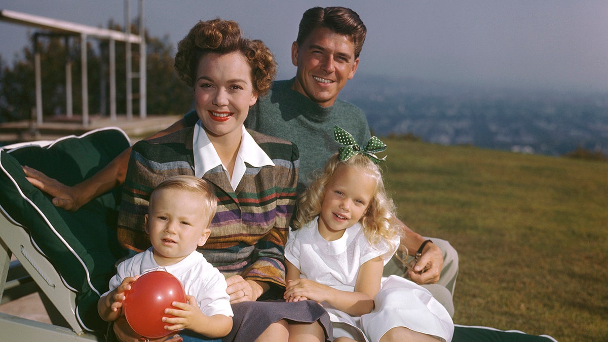 Ronald Reagan first wife Jane Wyman