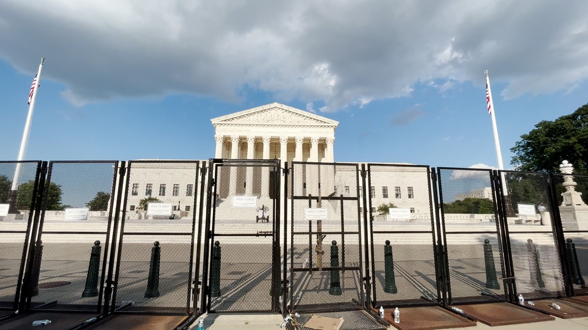 Supreme Court fence