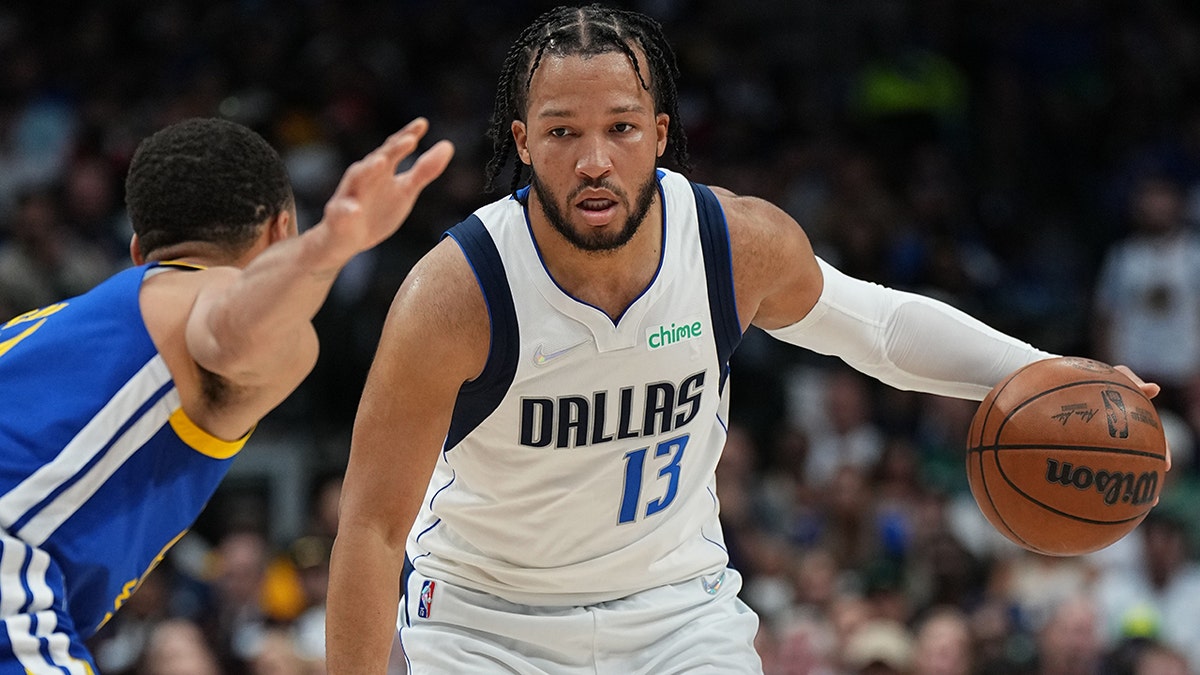 Jalen Brunson faces the Warriors