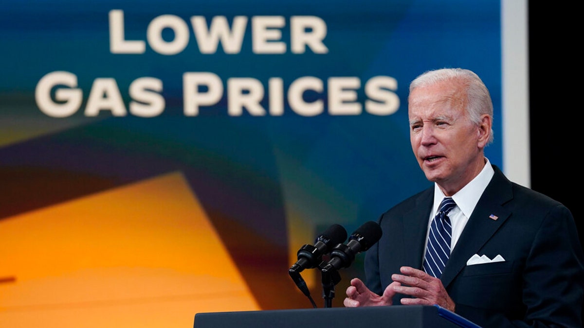 President Biden speaking pinch "lower state prices" motion complete his correct shoulder