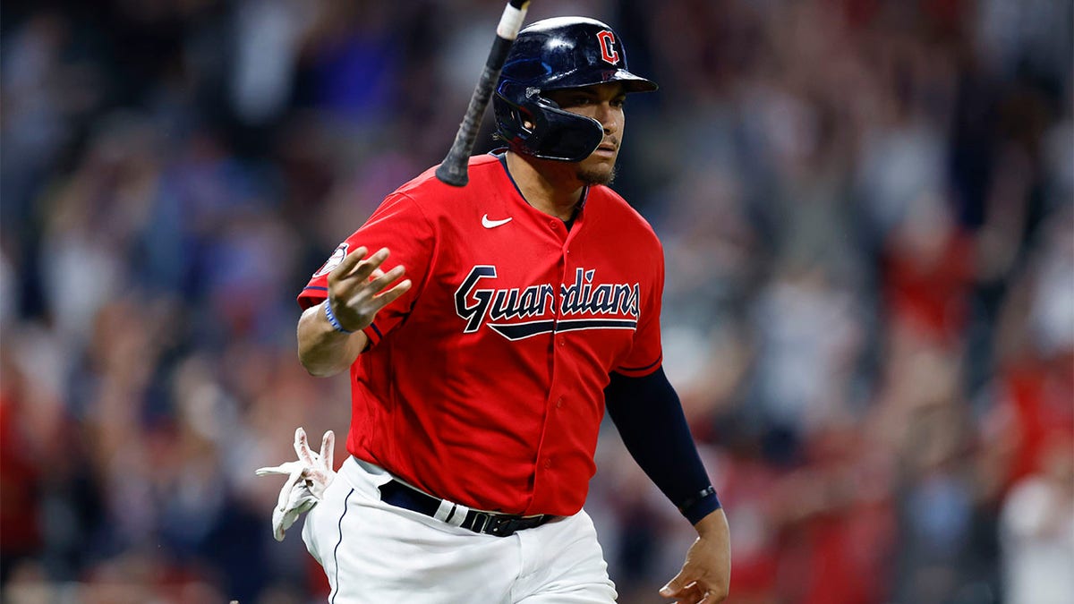 Josh Naylor tosses bat after hitting home run