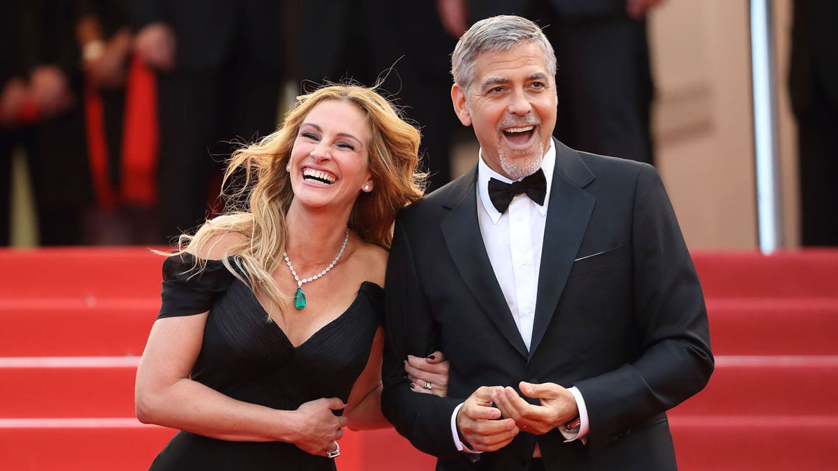 Julia Roberts and George Clooney on the red carpet