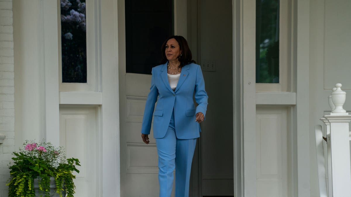 Kamala Harris leaves the Naval Observatory. 