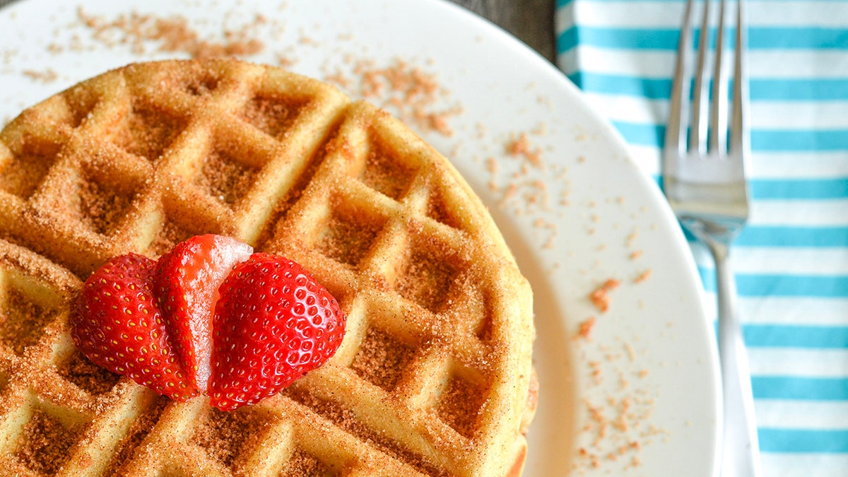 Churro waffles with berries