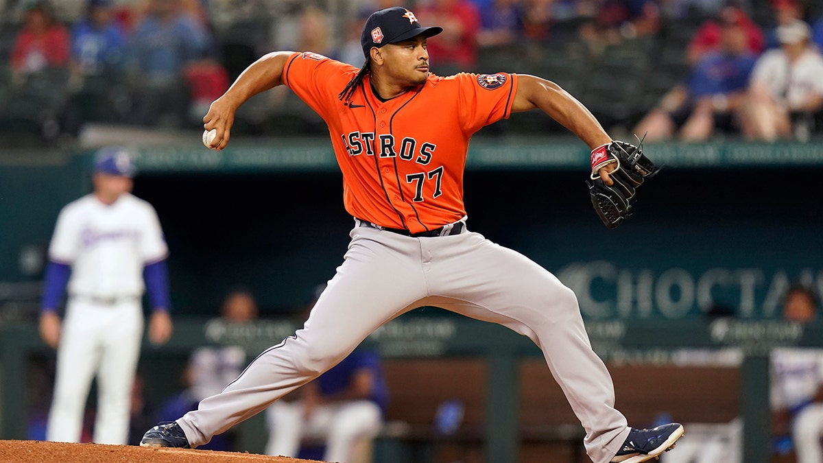 Luis Garcia throws a pitch