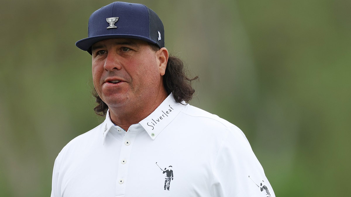 Pat Perez takes a practice round