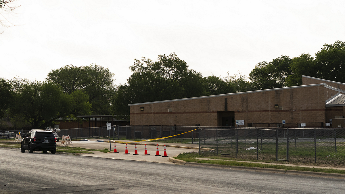 Uvalde school shooting Robb Elementary door
