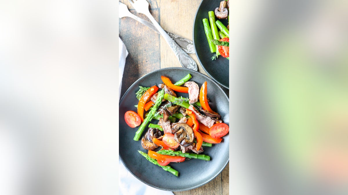 steak and asparagus stir-fry