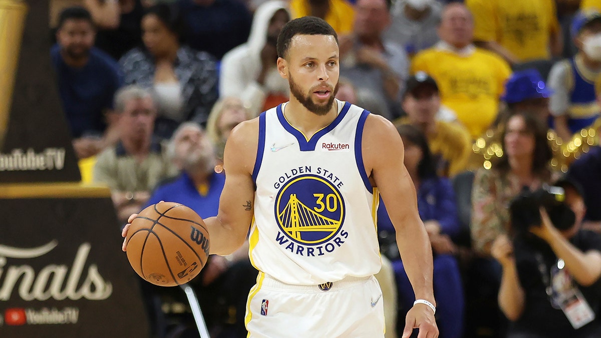 $215,350,000 Warriors star Steph Curry cannot get enough as he finishes  hosting 8th edition of his camp - Appreciate the support from everyone