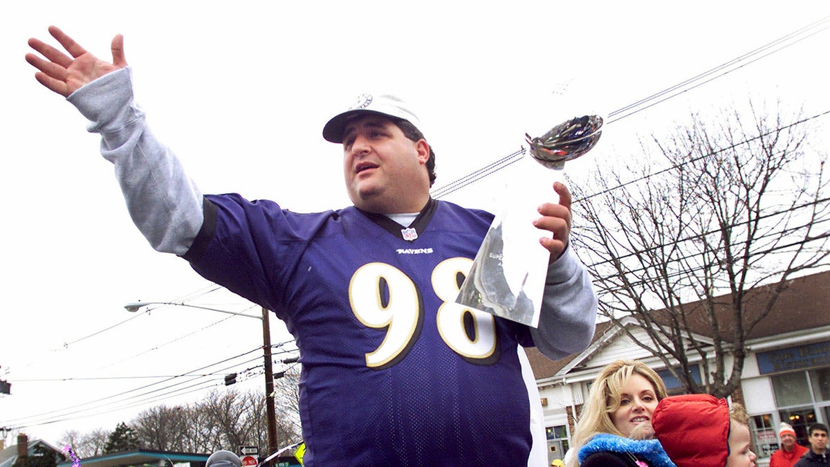 Tony Siragusa celebrating