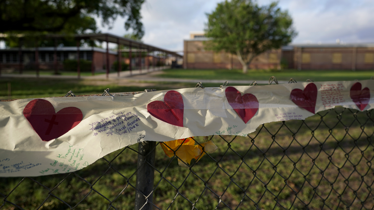 Memorial for Texas school shooting