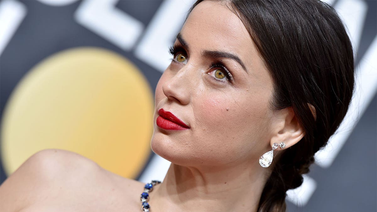 Ana De Armas at the Golden Globes
