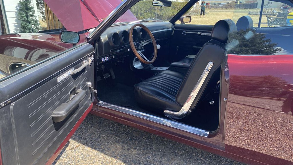 Ford Torino clone interior