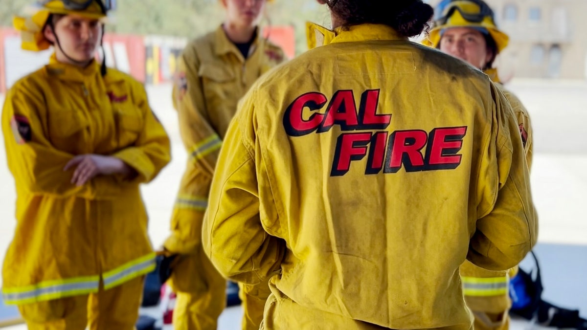 California teens learn firefighting techniques